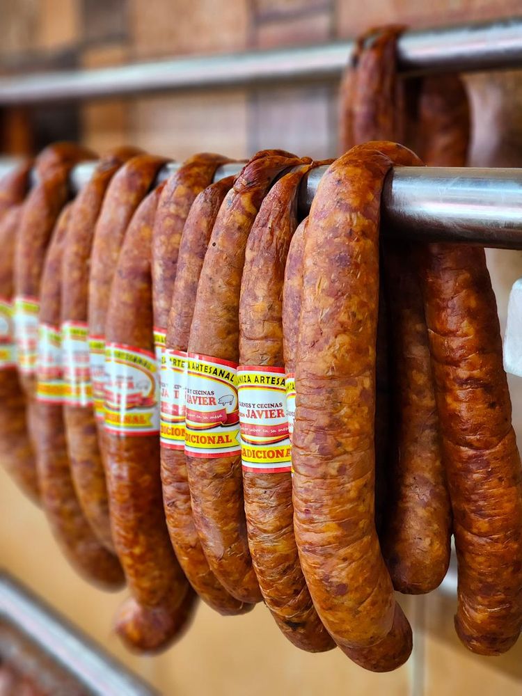 Longaniza artesanal Tradicional colgada